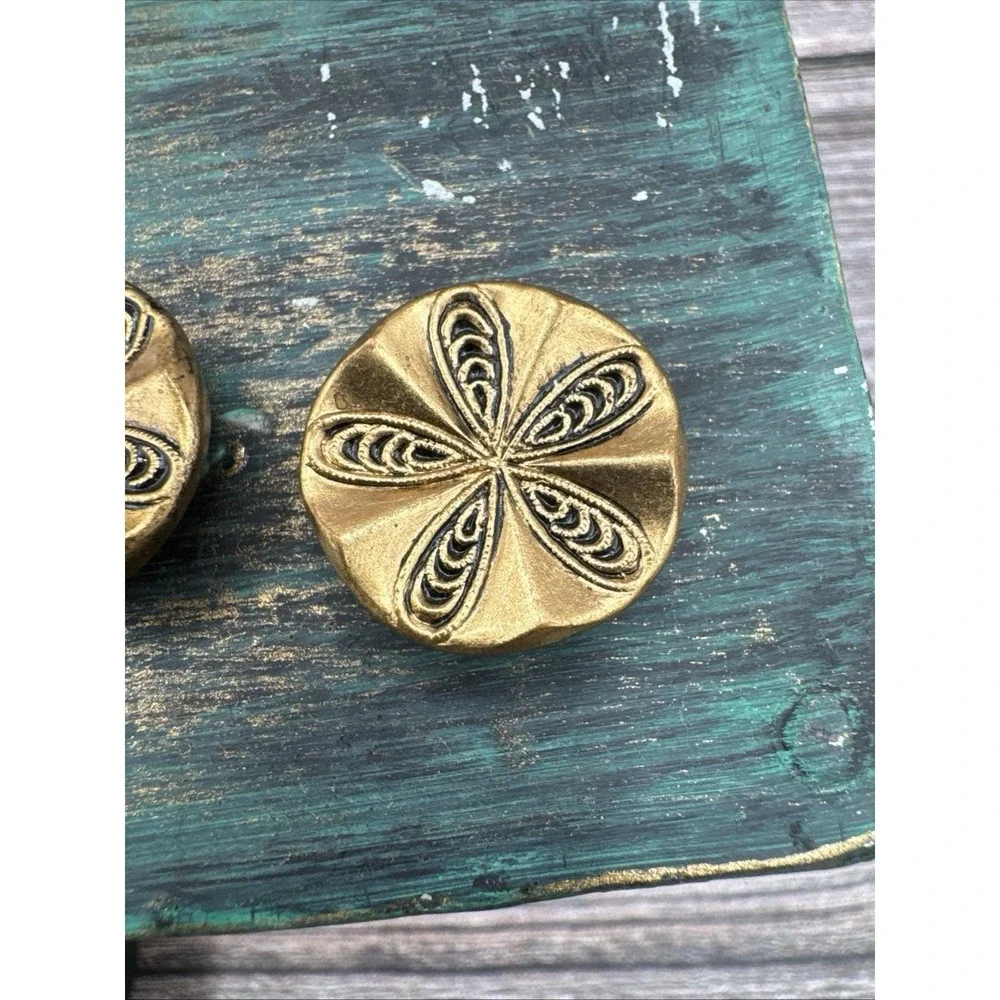 Vintage 1930's Metal Brass Colored Floral Art Deco Buttons Lot Of 4 EUC Sewing